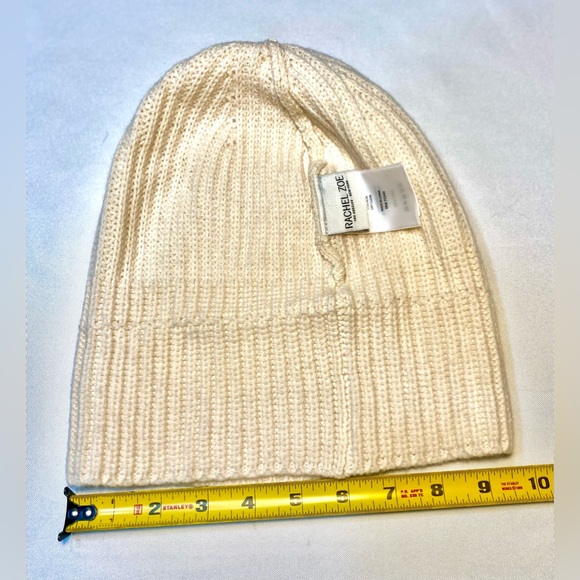 Knitted 100% Wool Beanie Hat from Rachel Zoe beige/ off white - Picture 5 of 9